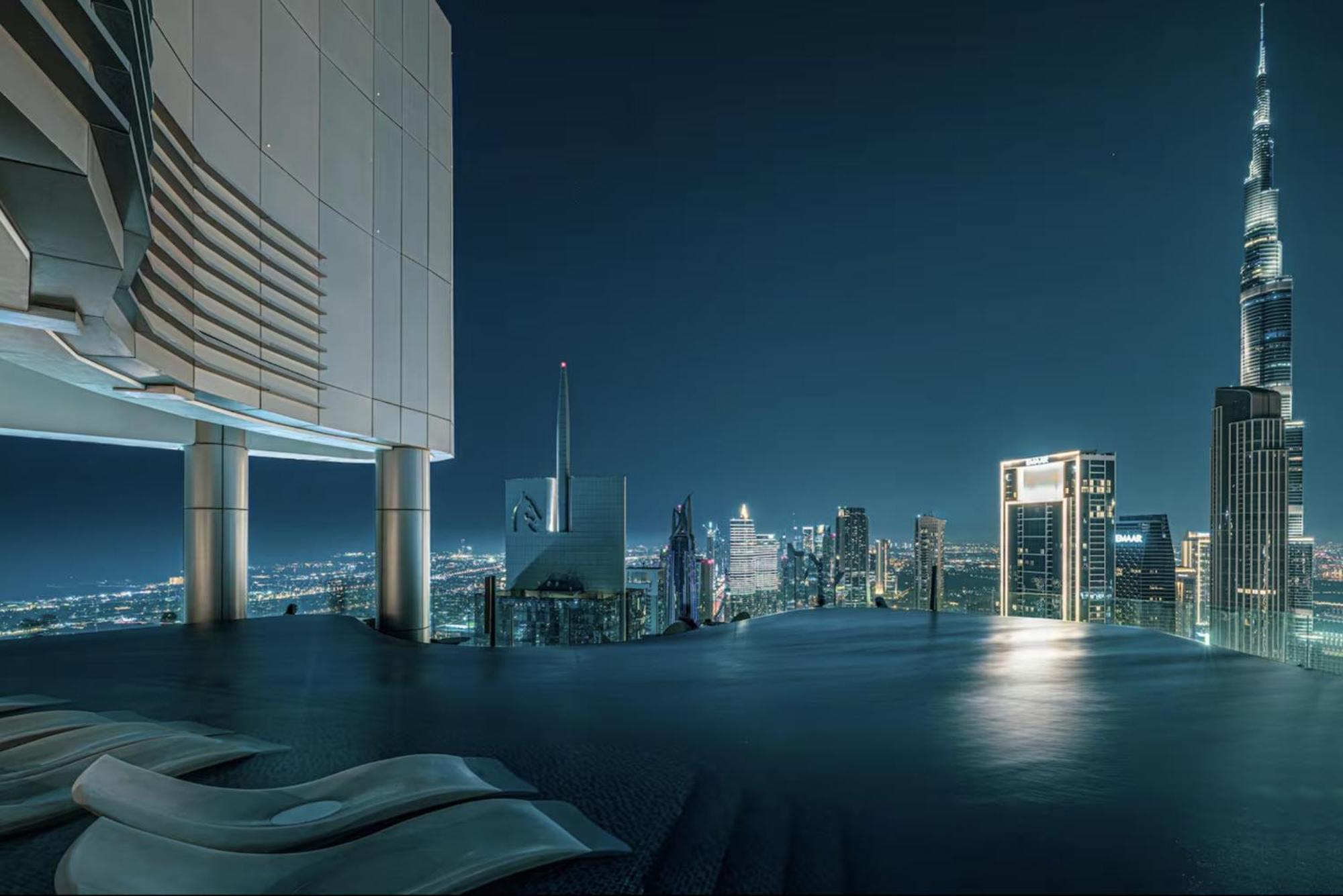 Scenic Infinity Pool With Burj Khalifa Views Apartment Dubai